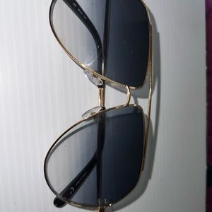 Sunglasses no case